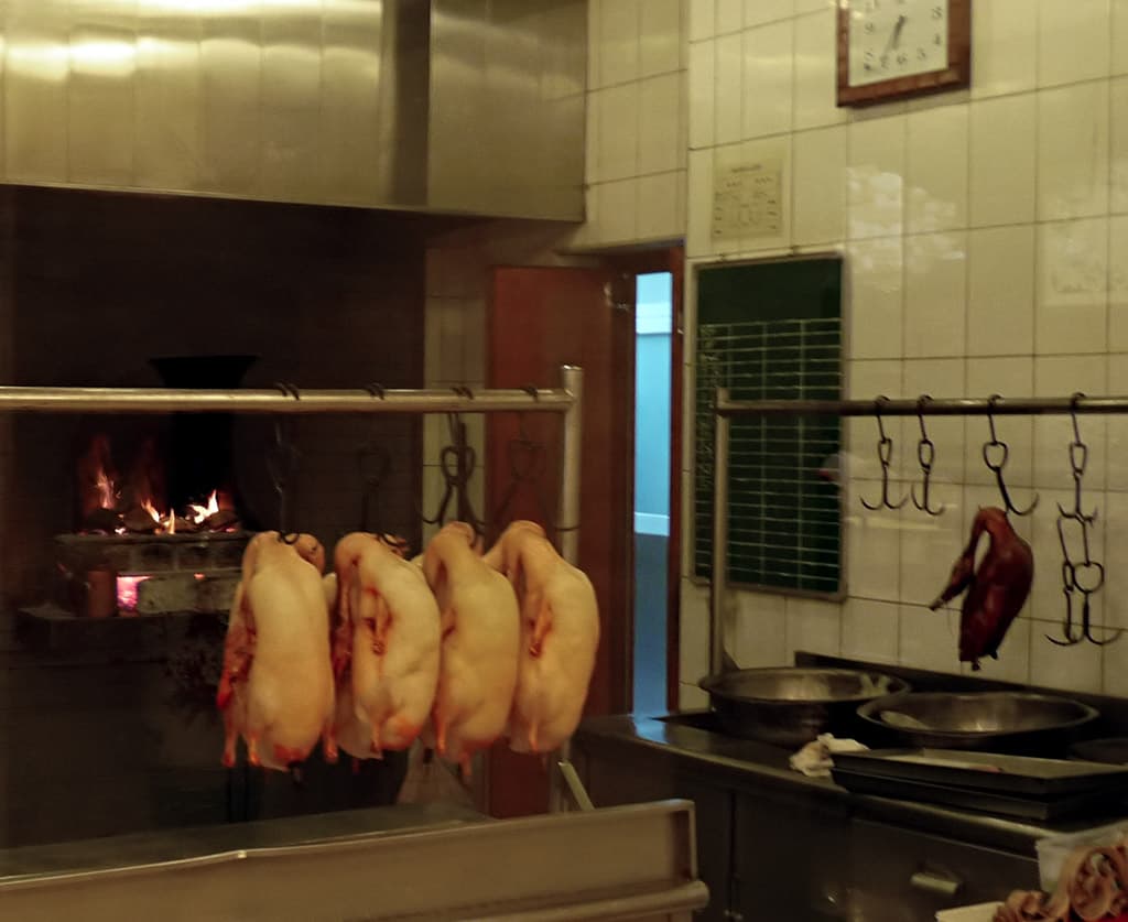 The roasting technique is part of the romance, but branch choice and timing shape the actual night.