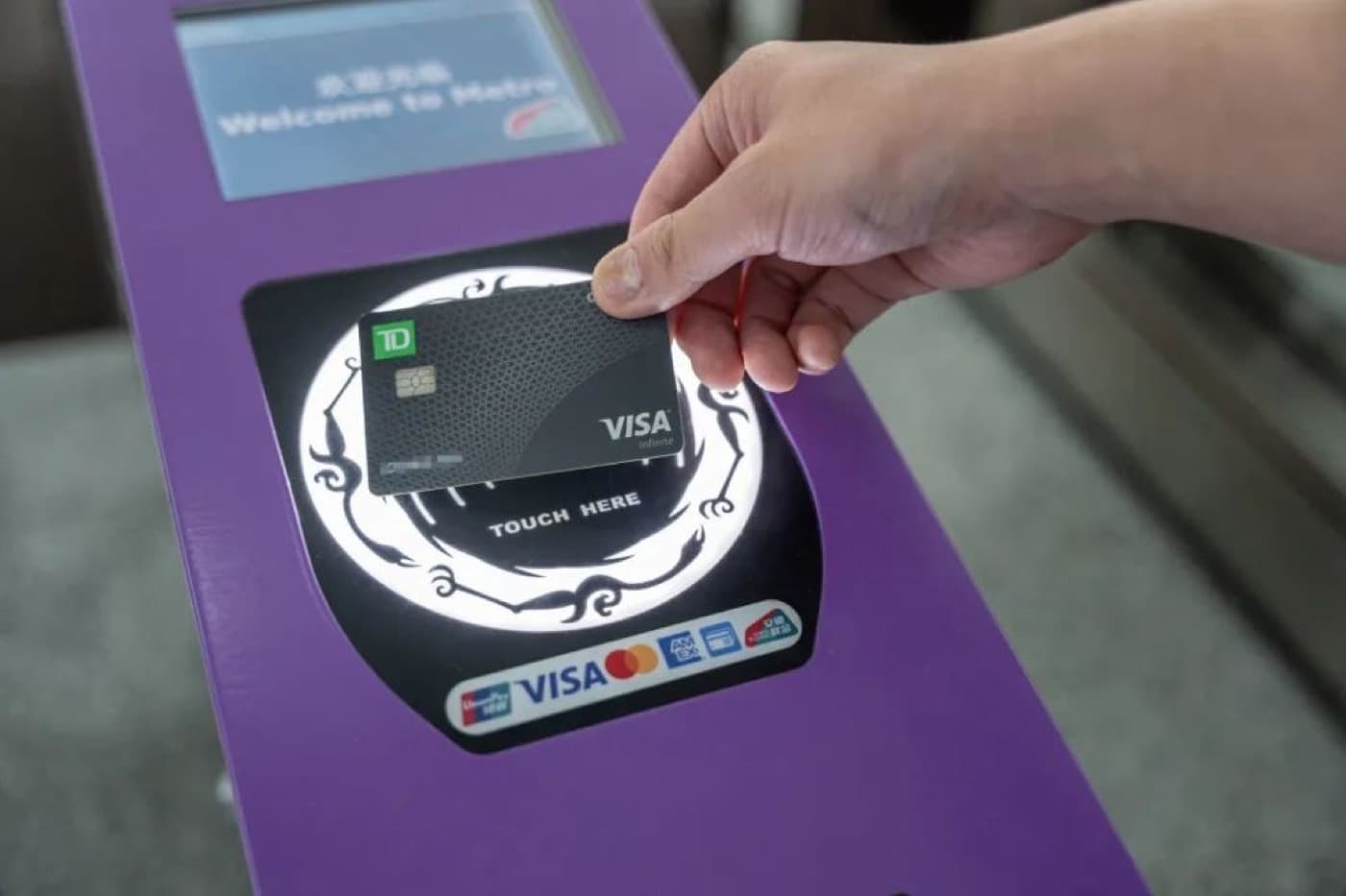 How to Pay in Chengdu in 2026: Alipay, WeChat Pay, Cash Backup and Tap-to-Ride Metro Cards visual