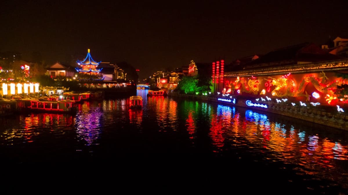 Qinhuai River is one of Nanjing's easiest evening wins for first-time visitors.