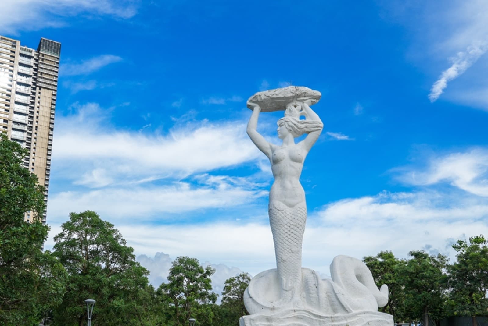 Sea World mixes polished leisure space with the slightly playful visual language of a coastal district.