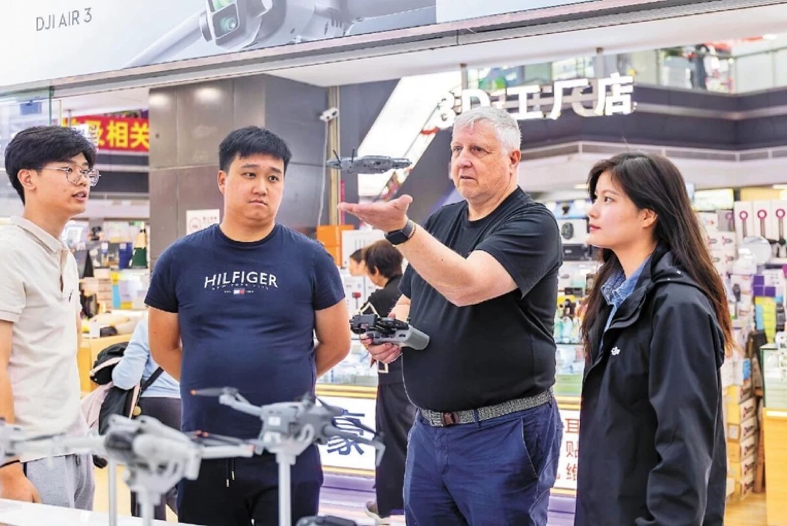 Translation tools make Huaqiangbei far less intimidating for foreign visitors.